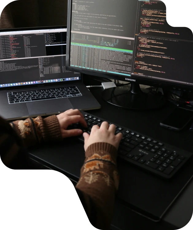 Hands typing — Stefan, Testpad — SaaS Snowball Creations testimonial